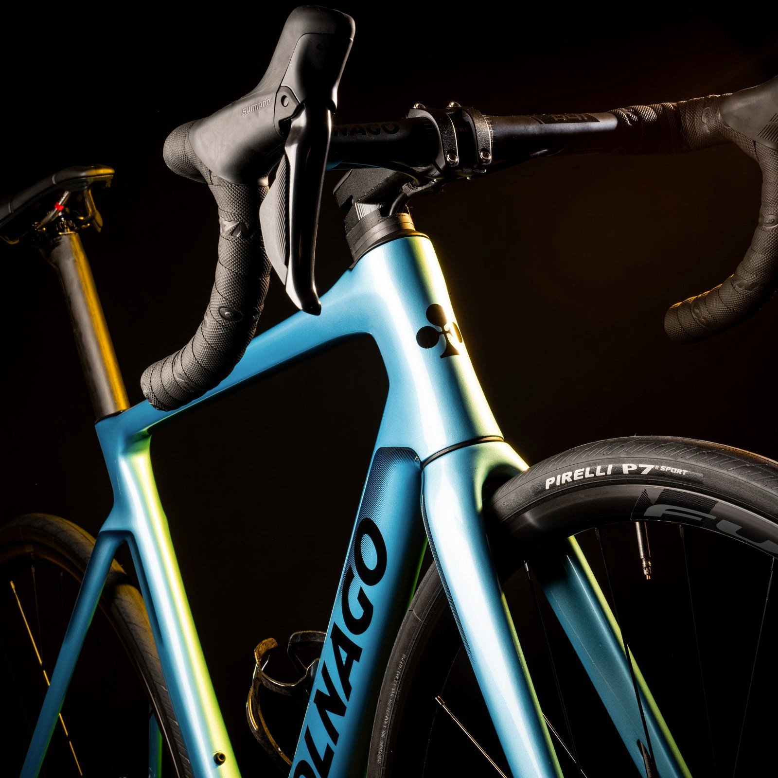Colnago V4 - Sram Rival AXS - Fulcrum Racing 600 VDLB - immagine 3
